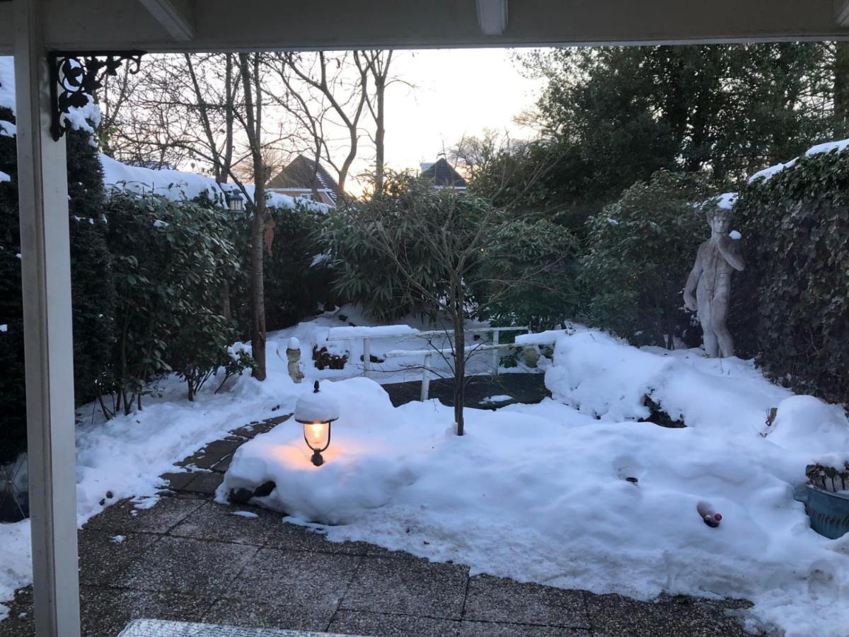 Logies Het Tuinhuisje Enschede Bagian luar foto