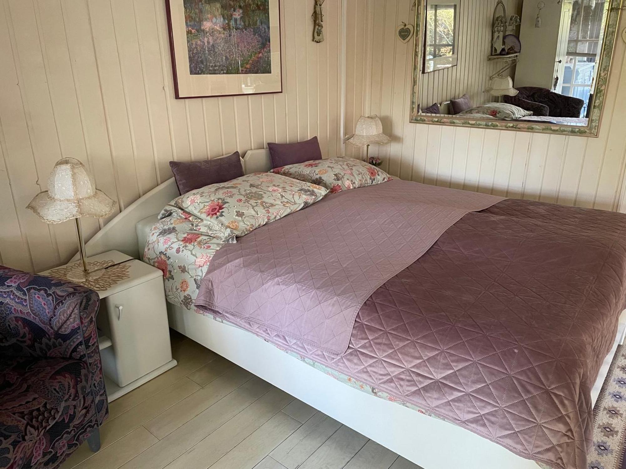 Logies Het Tuinhuisje Enschede Bagian luar foto